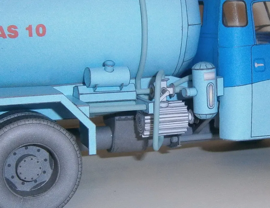 Tatra 148 CAS 10 6x6